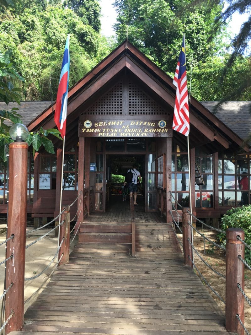 Entrance to Pulau Manakan