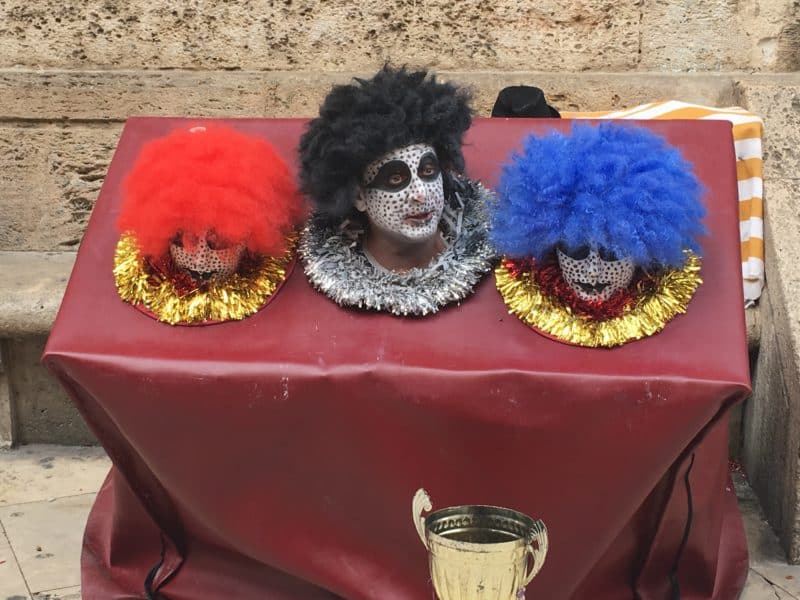 IMG_7669 Valencia Cathedral street entertainment