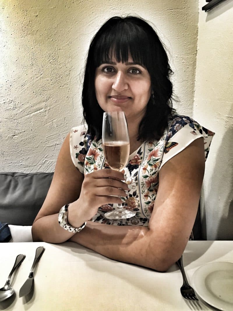 IMG_7914 Bejall with Champagne in Valencia