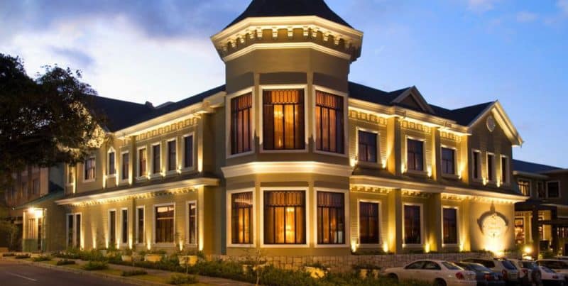 Old Victorian Grandeur at Hotel Grano de Oro