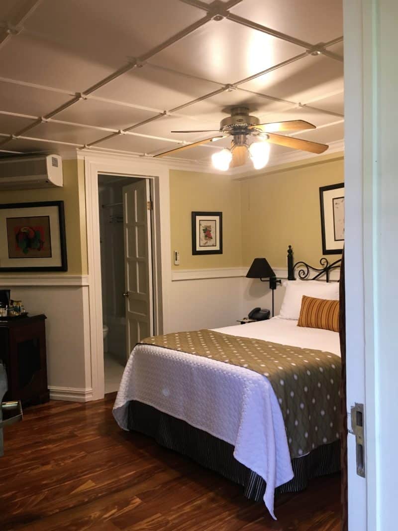 Old Victorian Grandeur at Hotel Grano de Oro