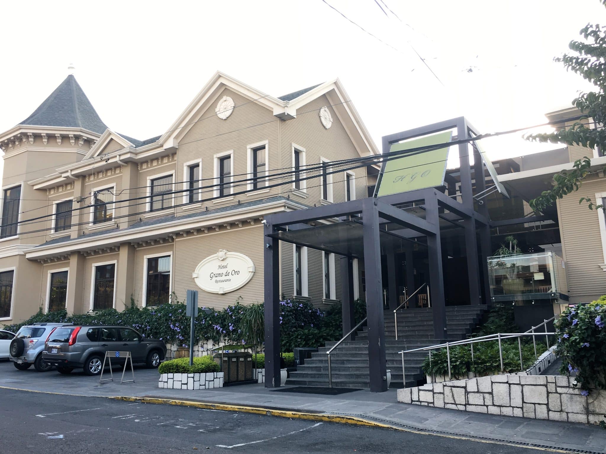 Old Victorian Grandeur at Hotel Grano de Oro