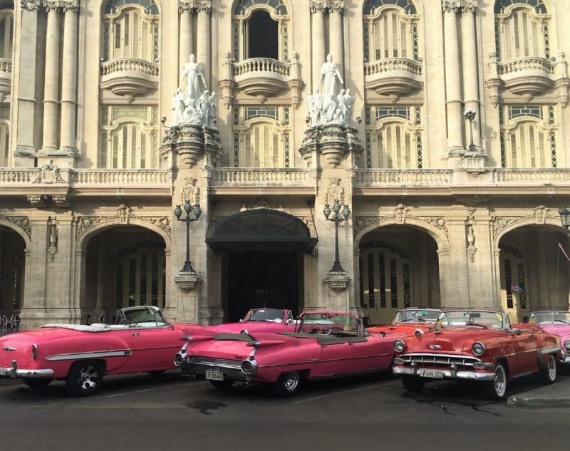 ISnapshots of the real Cuba