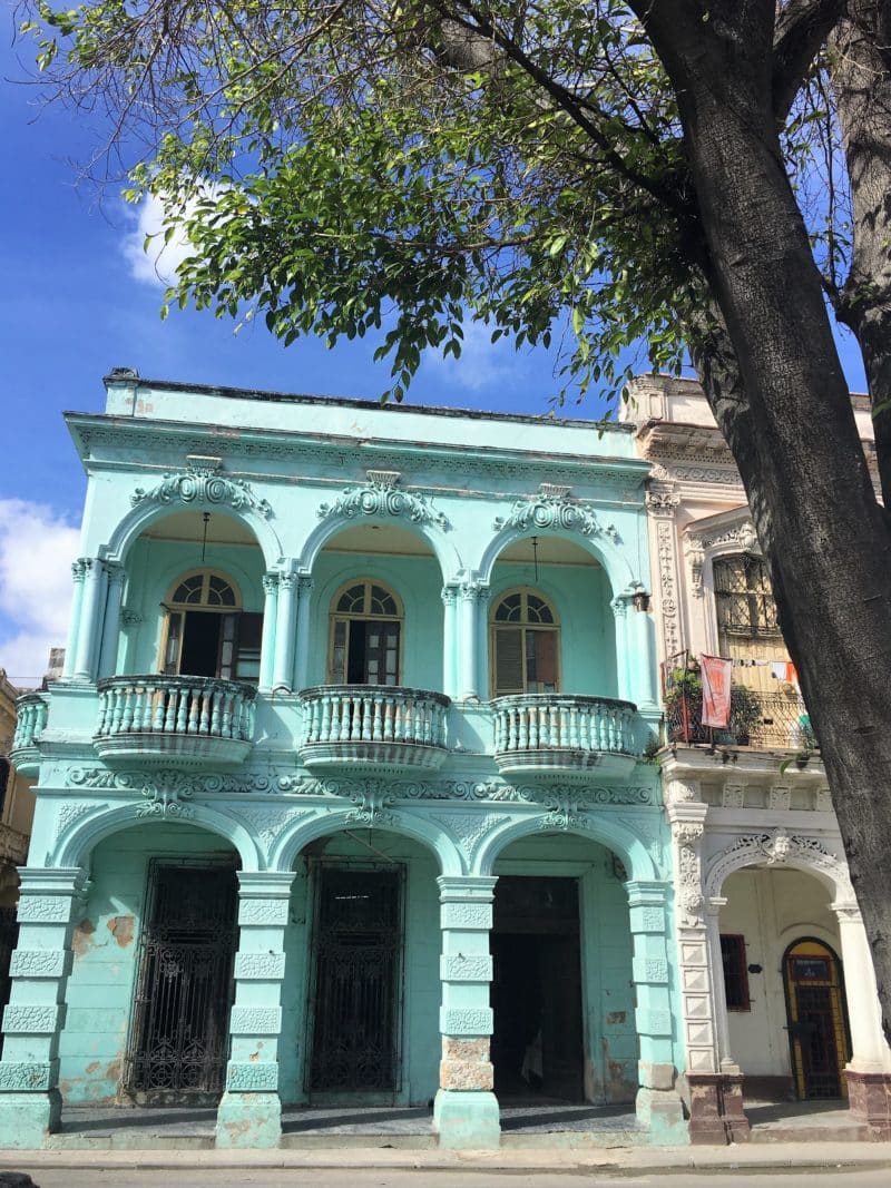 Snapshots of the real Havana