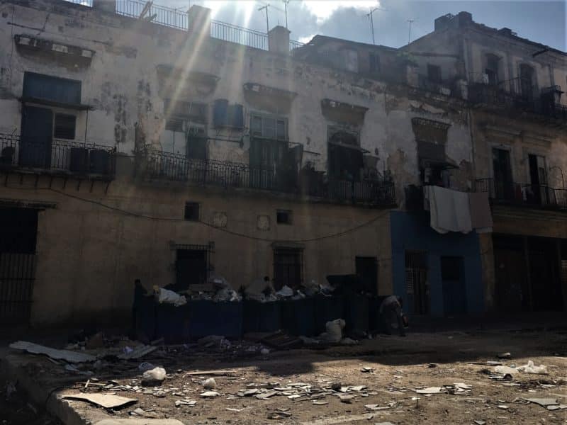 Snapshots of the real Havana