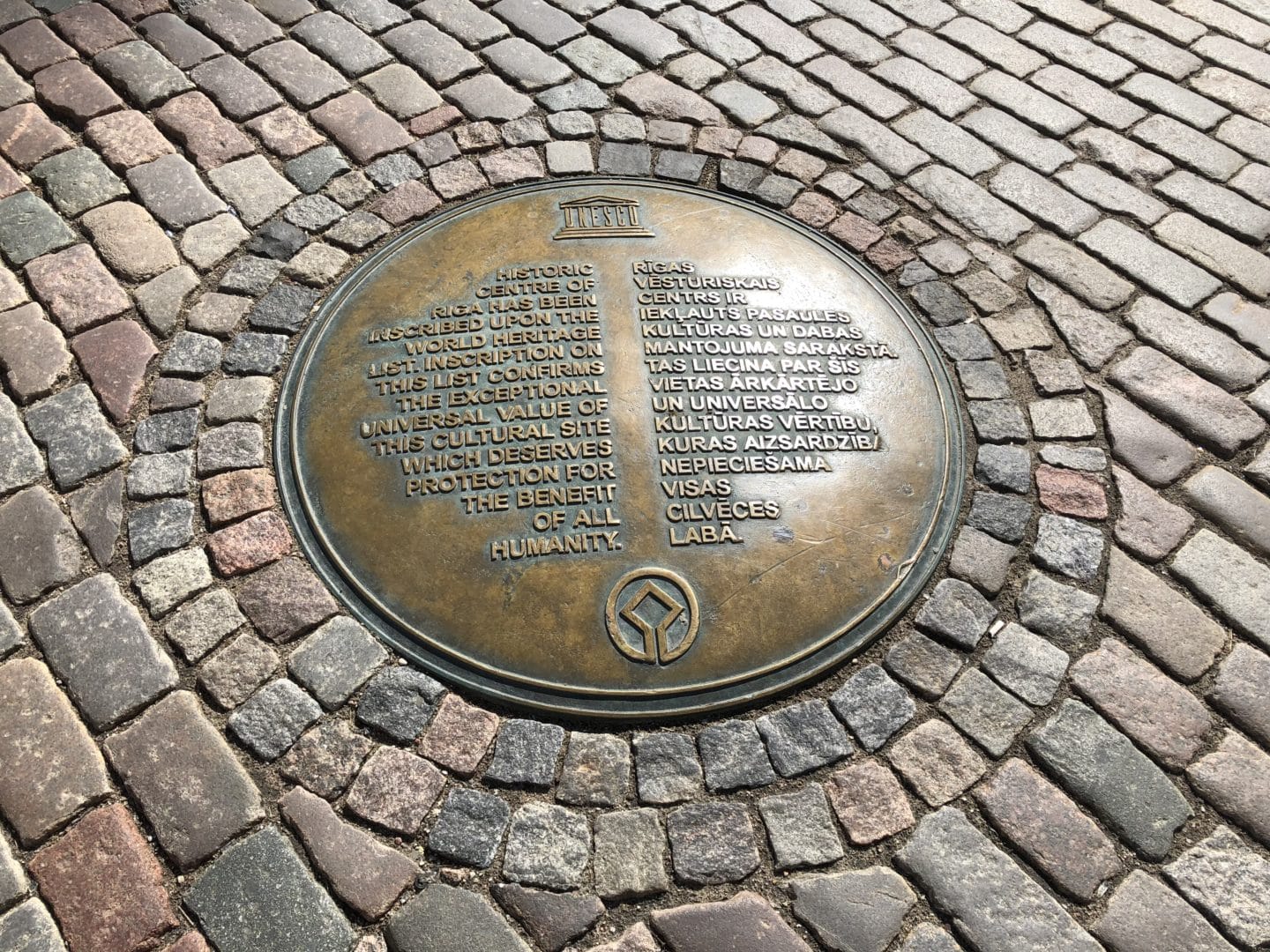 3 dasy in Riga Doma Lakums plaque