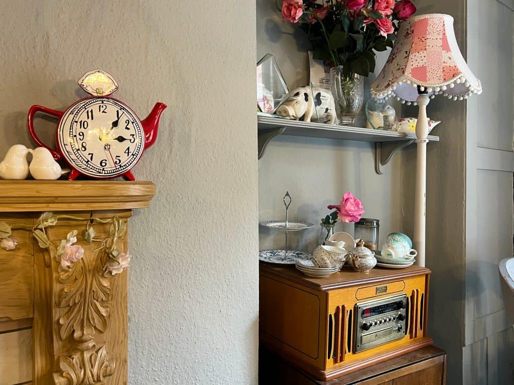 Miss B's Tearooms interiors