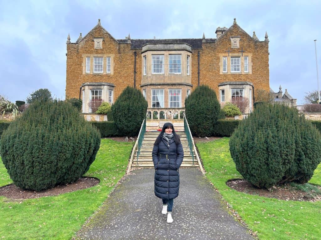Bejal walking outside Egerton Lodge, melton Mowbray