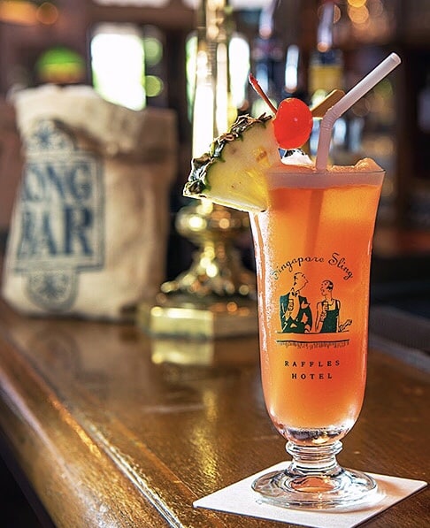 10 authentic drinks from around the world Pinterest Pin Singapore Sling