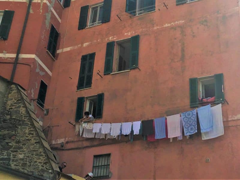 Washing line with washing