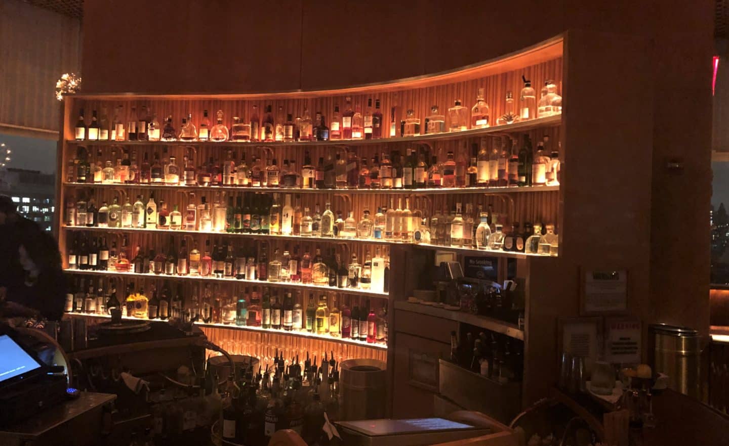 6 Rooftop Bars with Incredible Skylines views of New York City: Top of The Standard