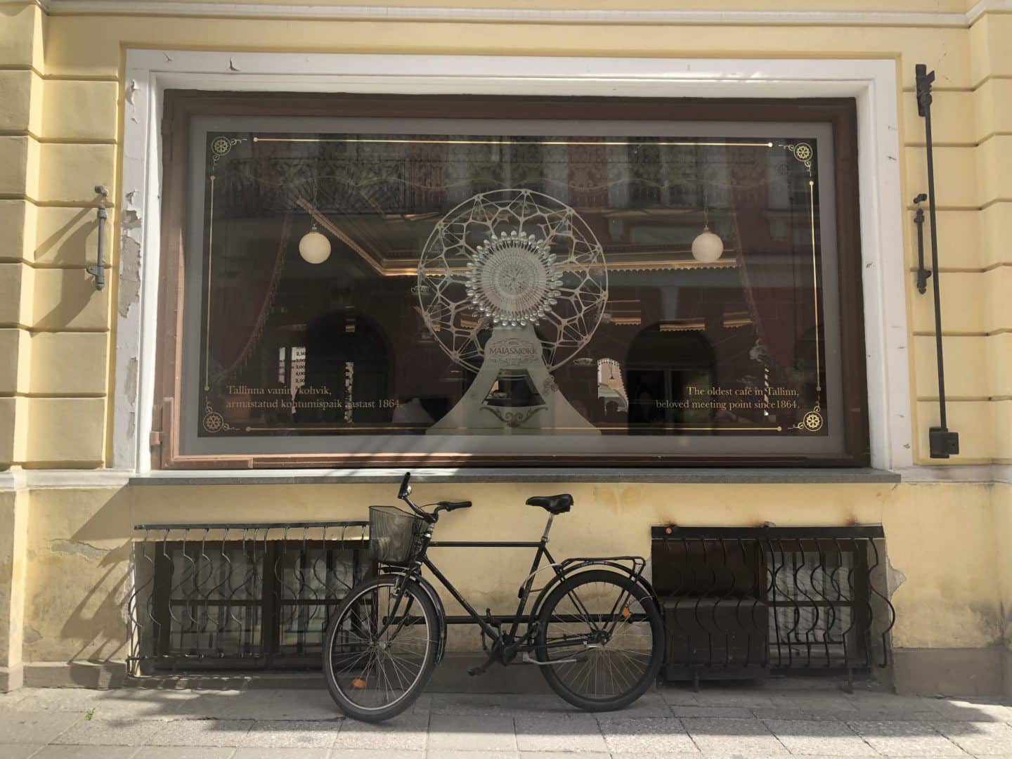 A biciyle outside the window of Maiasmokk cafe in Old Town, Tallinn.