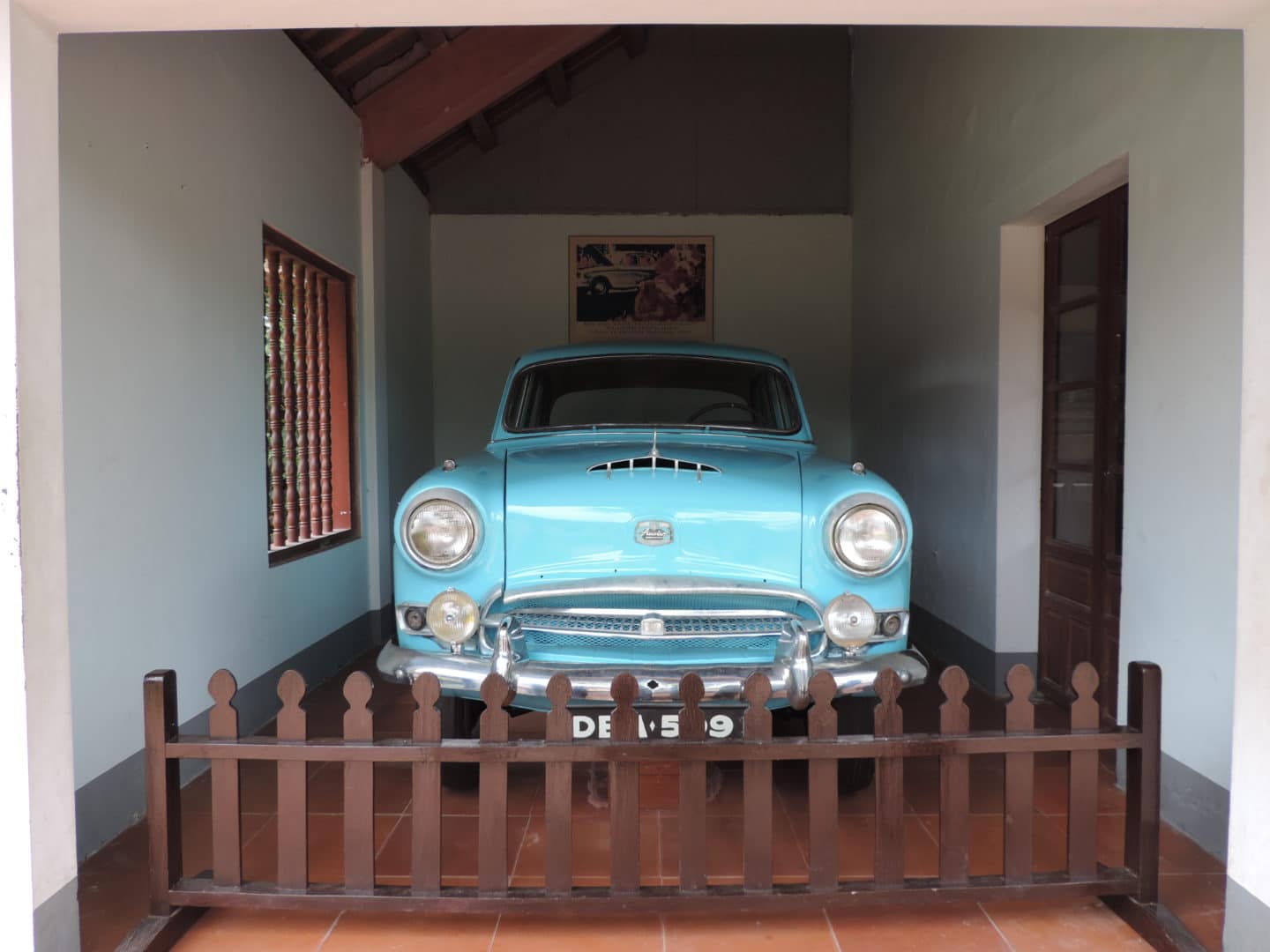 Athien Mu Pagoda Temple with blue VW beetle