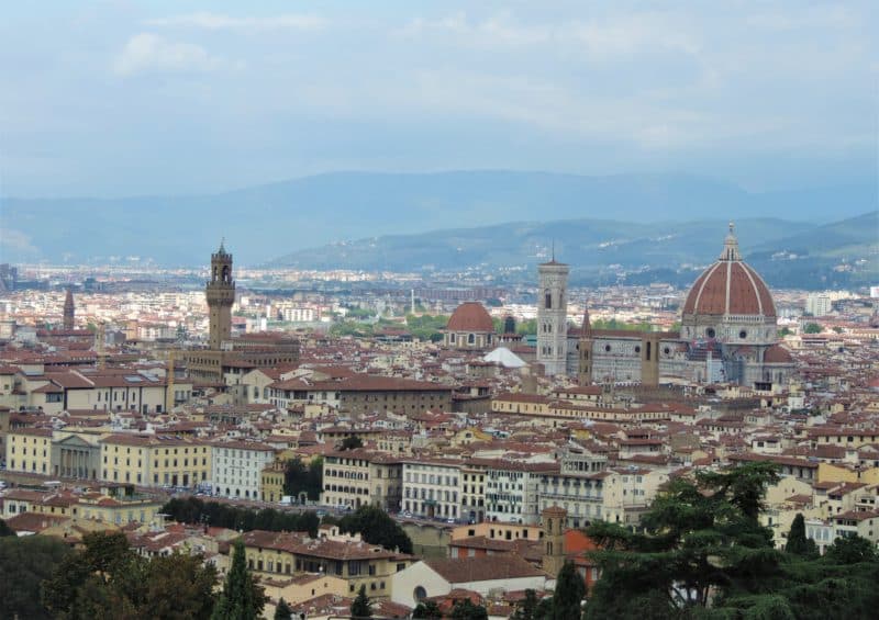 Tuscan Countryside & Wine Estates by Vintage Fiat 500