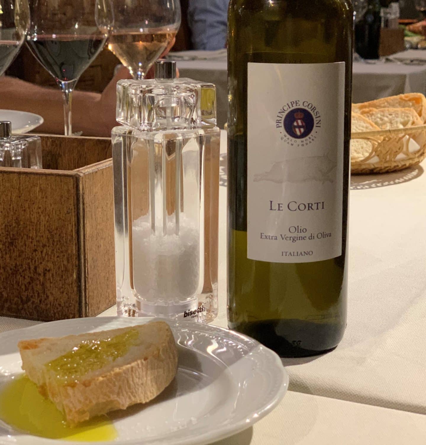 Tuscan Countryside & Wine Estates by Vintage Fiat 500