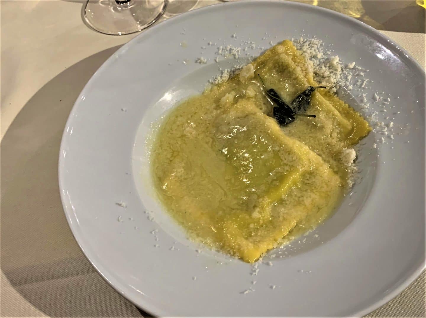 Tuscan Countryside & Wine Estates by Vintage Fiat 500