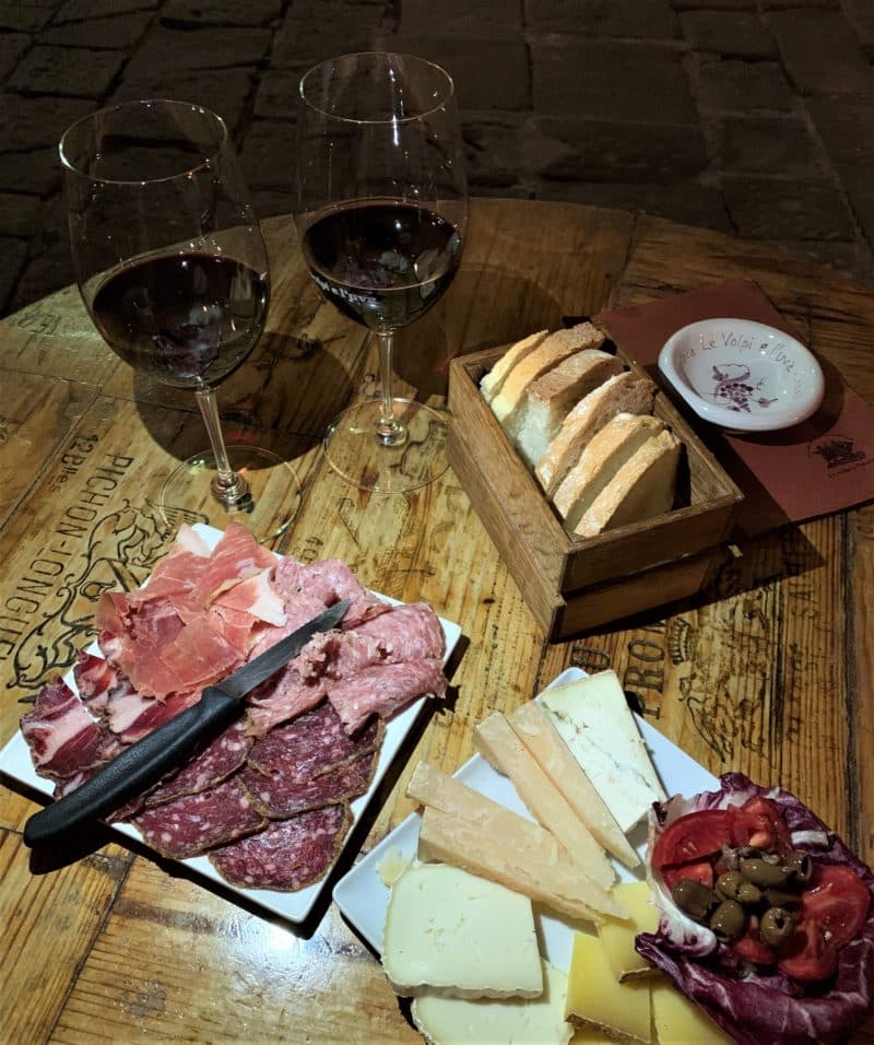 Oltrarno An Artisanal Neighbourhood in Florence: an aperitivo board of ham and cheese at Le Volpa E Luva