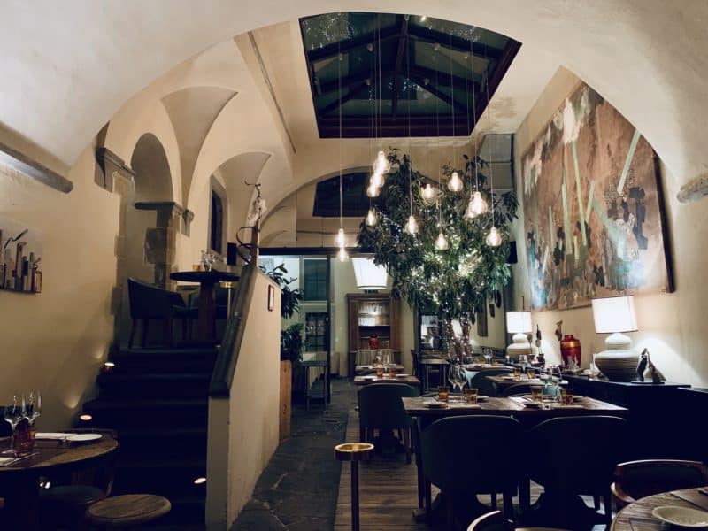 Vegetarian-friendly food in Florence. The interiors of Konnubio Restaurant