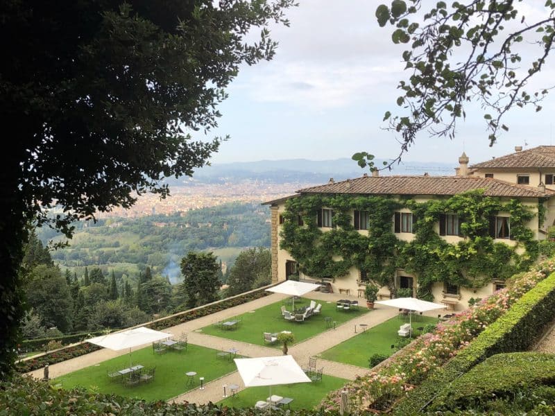 30 Beautiful Hotels Around the World