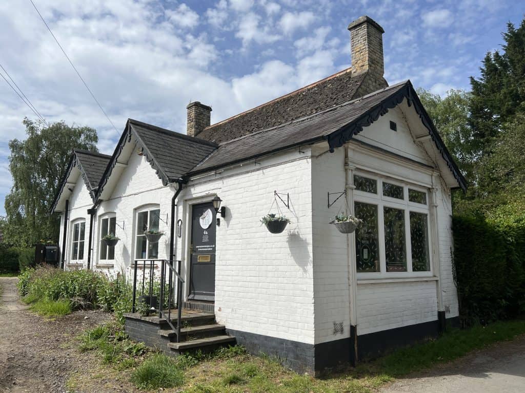 Paper planes shop, Exton