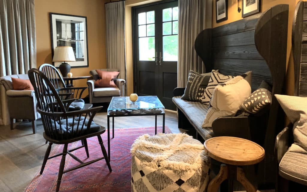 The Cosy Bar at The Grove