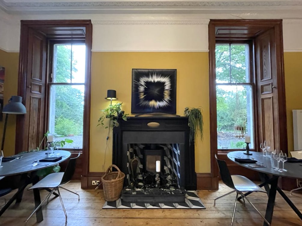 Saorsa 1875 The Dining Room Set-up