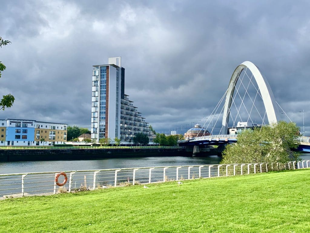 48 hours in Glasgow: The Waterfront at The Clyde and the structure of teh Clyde bridge