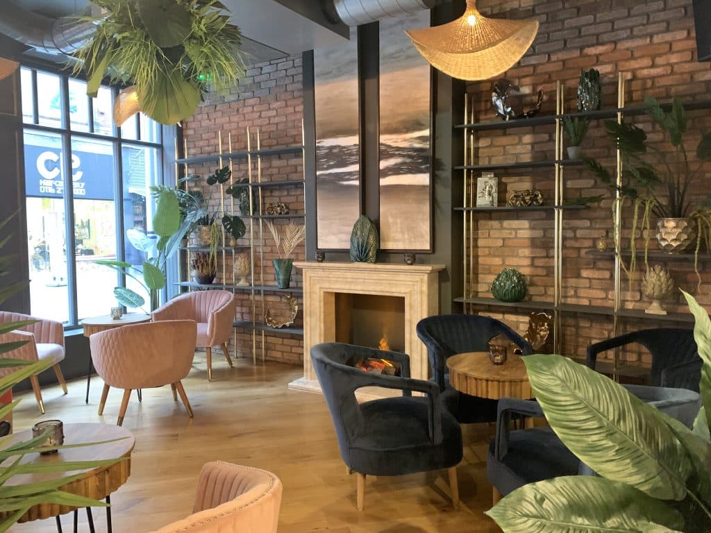 The Gresham Aparthotel Lobby Area