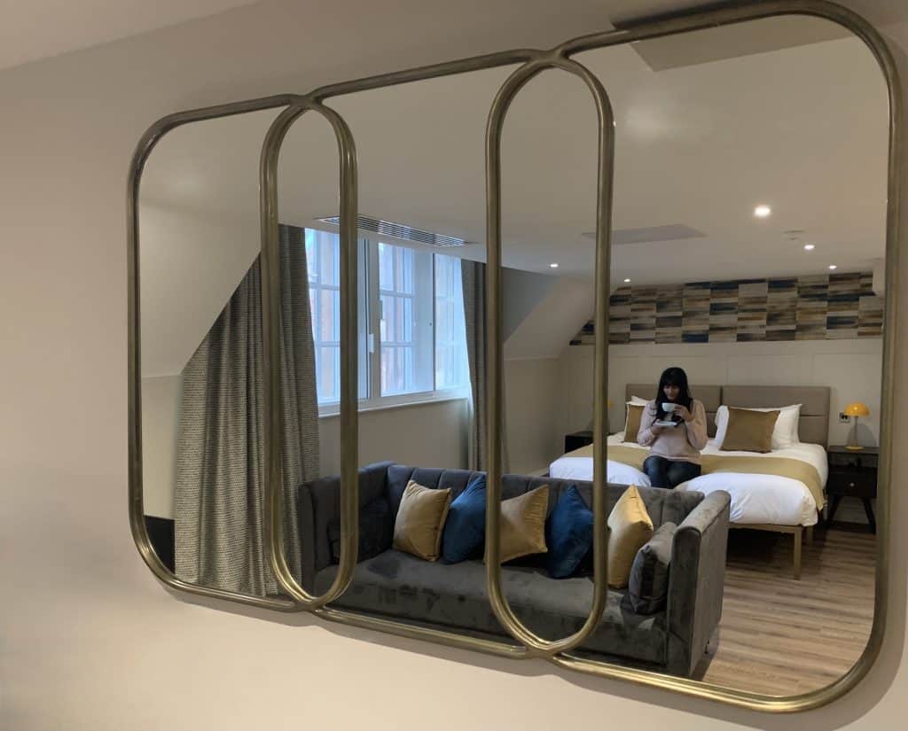 Deluxe Room Mirror