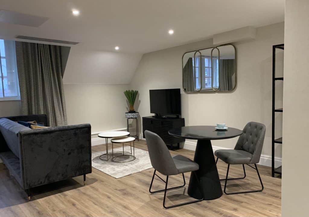 The Gresham Aparthotel Deluxe Studio