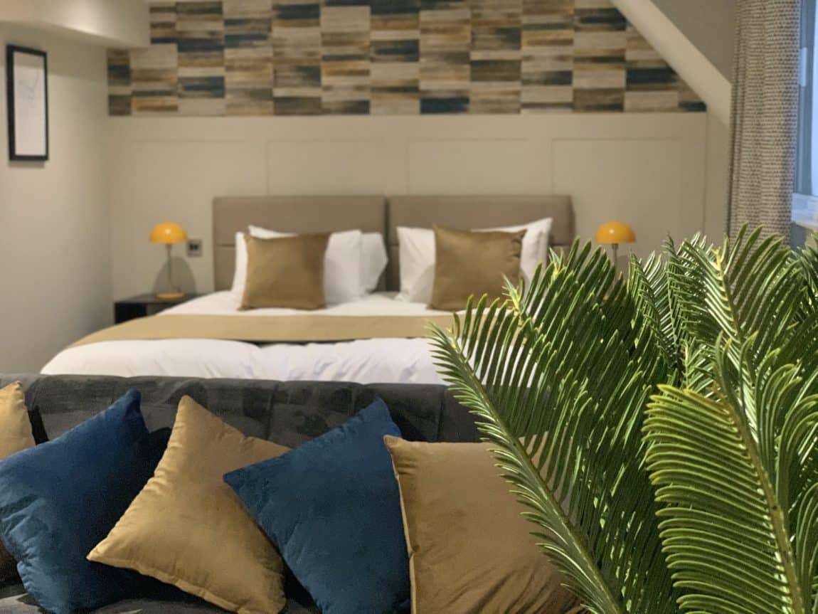 The Gresham Aparthotel Deluxe Studio Bed