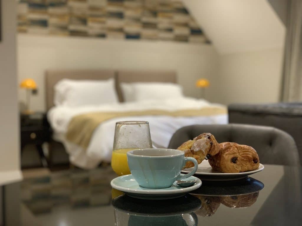 Aparthotel dining table breakgast