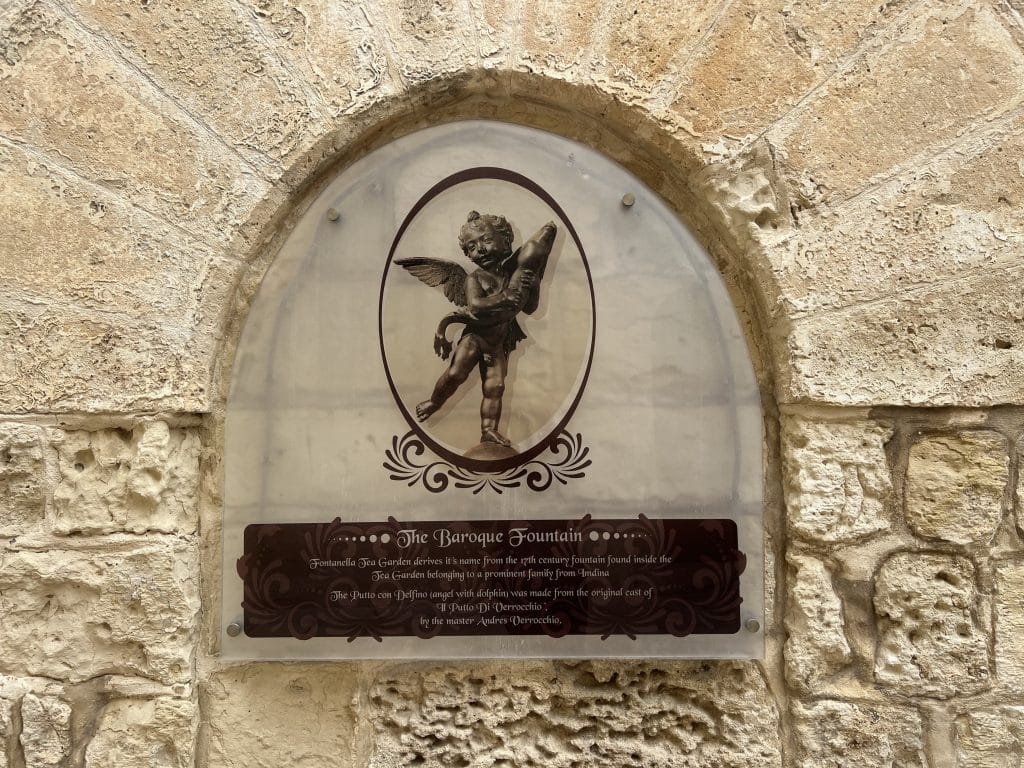 Food & Drink in Fontanella Tea Garden Fountain