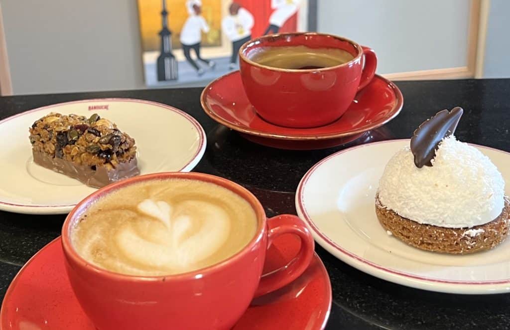 Food & Drink Malta: Manouche coffee and snowball