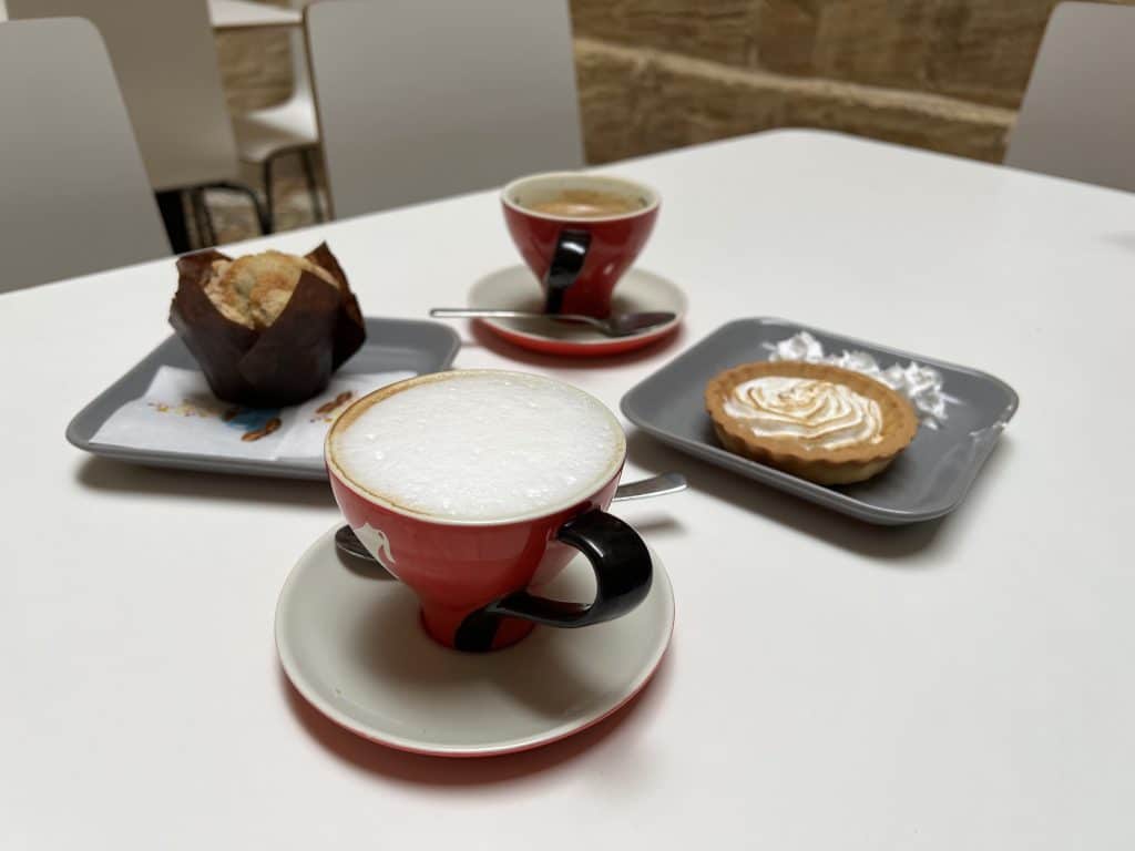 Gourmet Kafe coffee and sweet treats