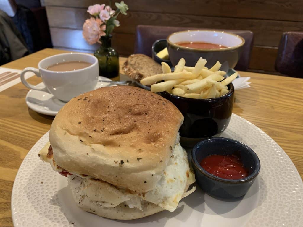 Vegetarian Food in Scotland: The Bothy, St Andrews. The vegetarian mushroom and halloumi burger with fries and a cup of tea.i
