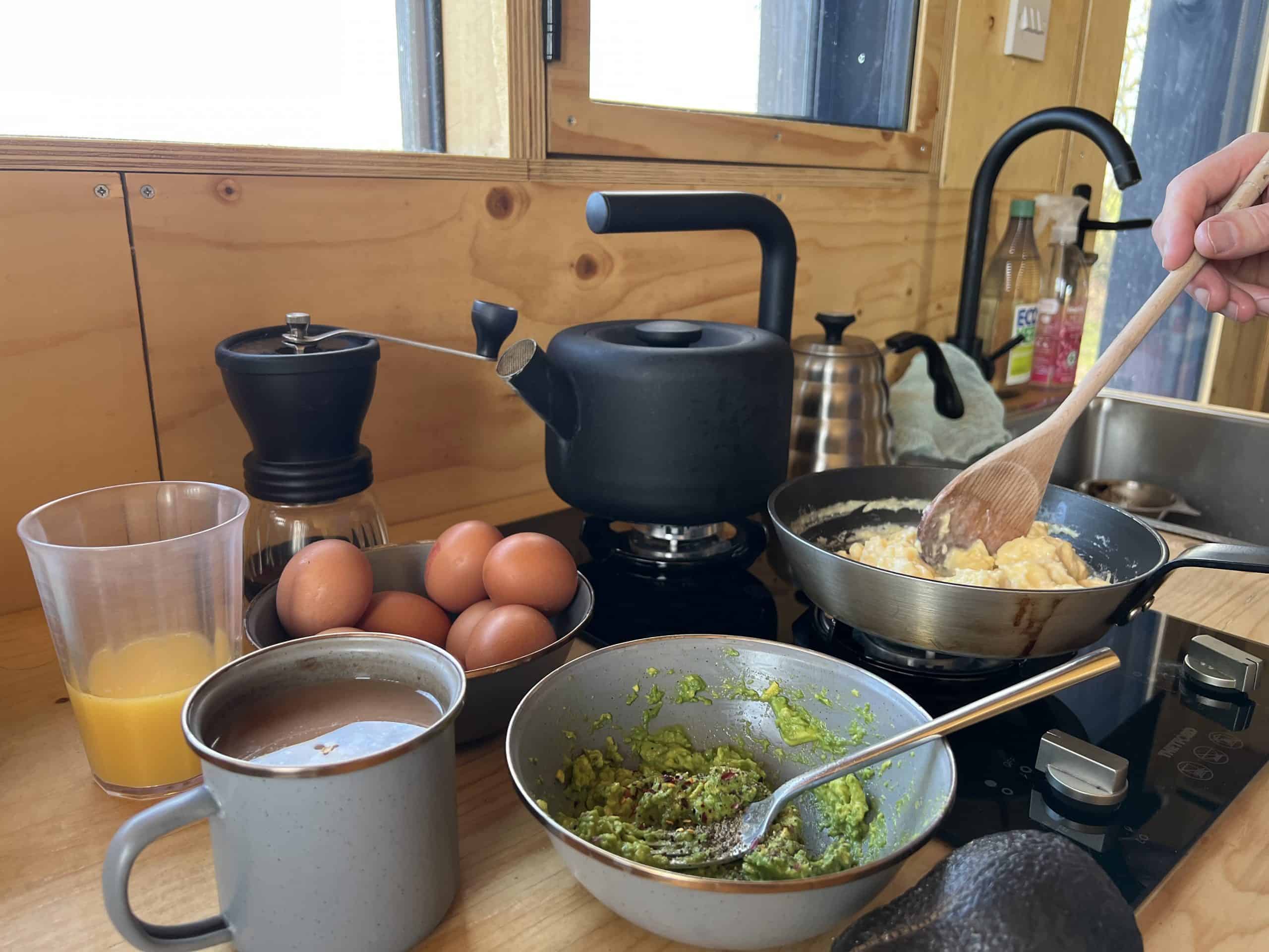 Breakfast cooking at Pablo cabin