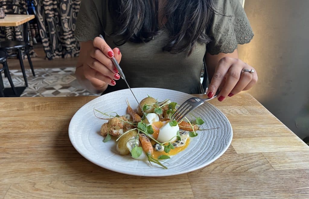 Close up of main at Krog Roba