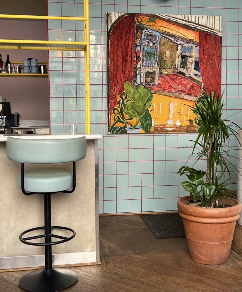 Restaurants in Helsinki: Yes Yes Yes Bar stool and painting