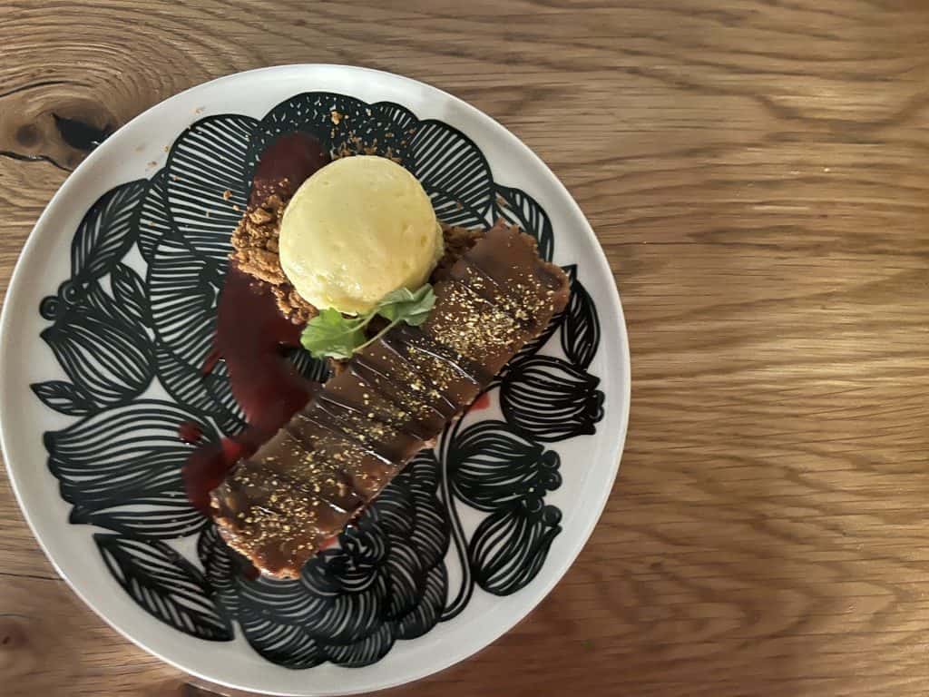 Restaurants in Helsinki: Onda Restaurants Biscoff Cake dessert