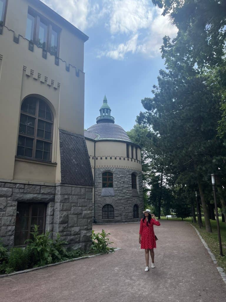 Visit Helsinki Sustainably: Natural History Museum of Finland Exterior