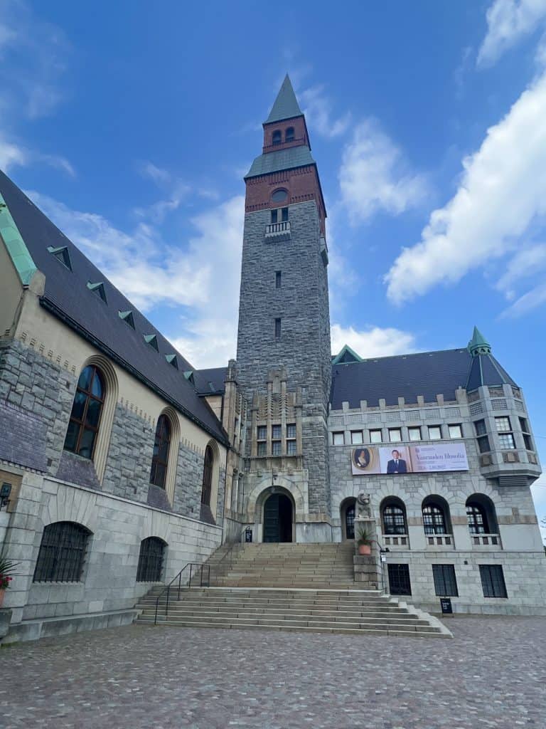 Visit Helsinki Sustainably: Natural History Museum of Finland Exterior