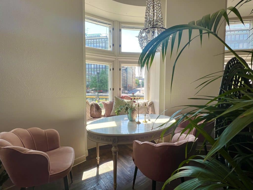 Stockmann Revolve Cafe interior