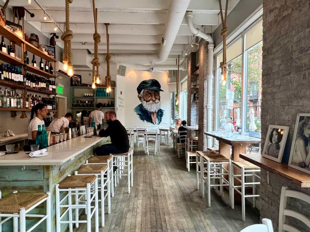 Vegetarian food in Boston, Kava Neo taverna, interiors