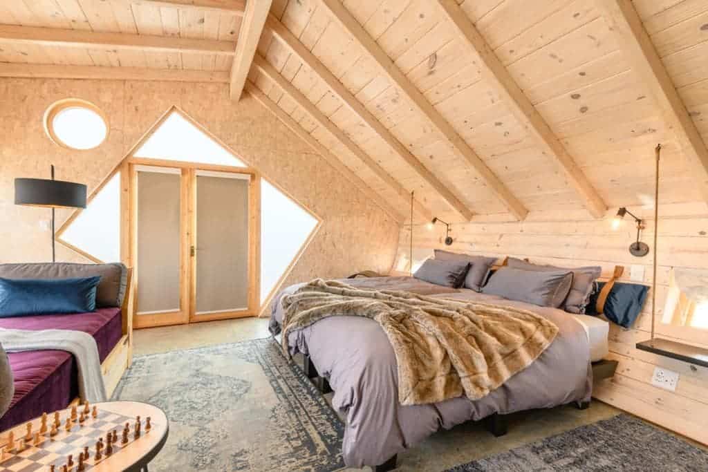 Eco-friendly Lodges in Namibia: Shipwreck Lodge interior of bedroom