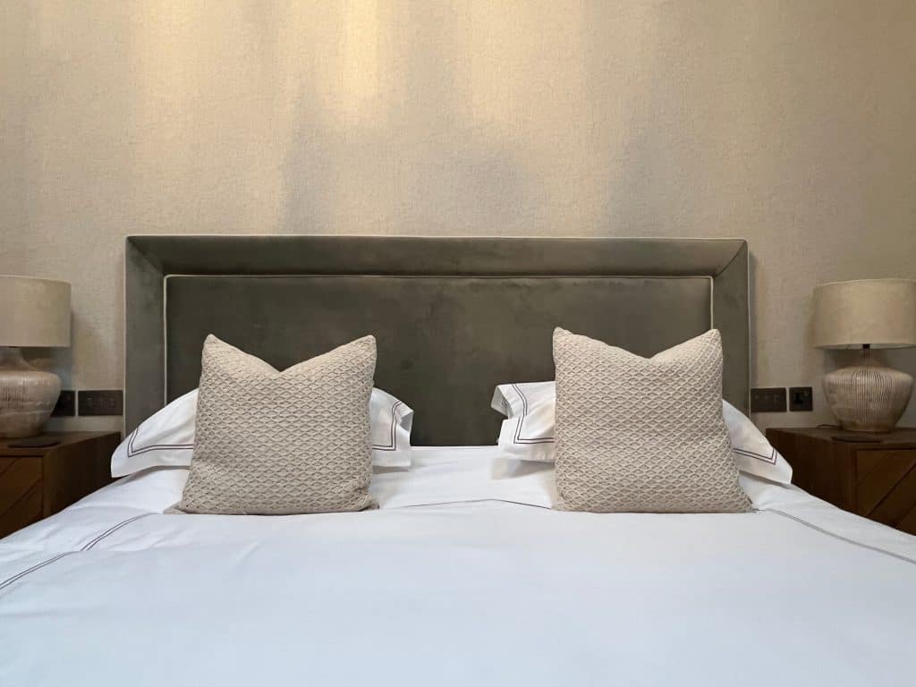 Weekend in Buxton: The Merchant's Yard bedroom, Tideswell