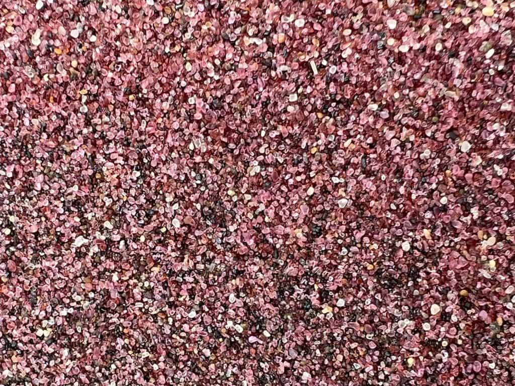 Garnet beach minerals