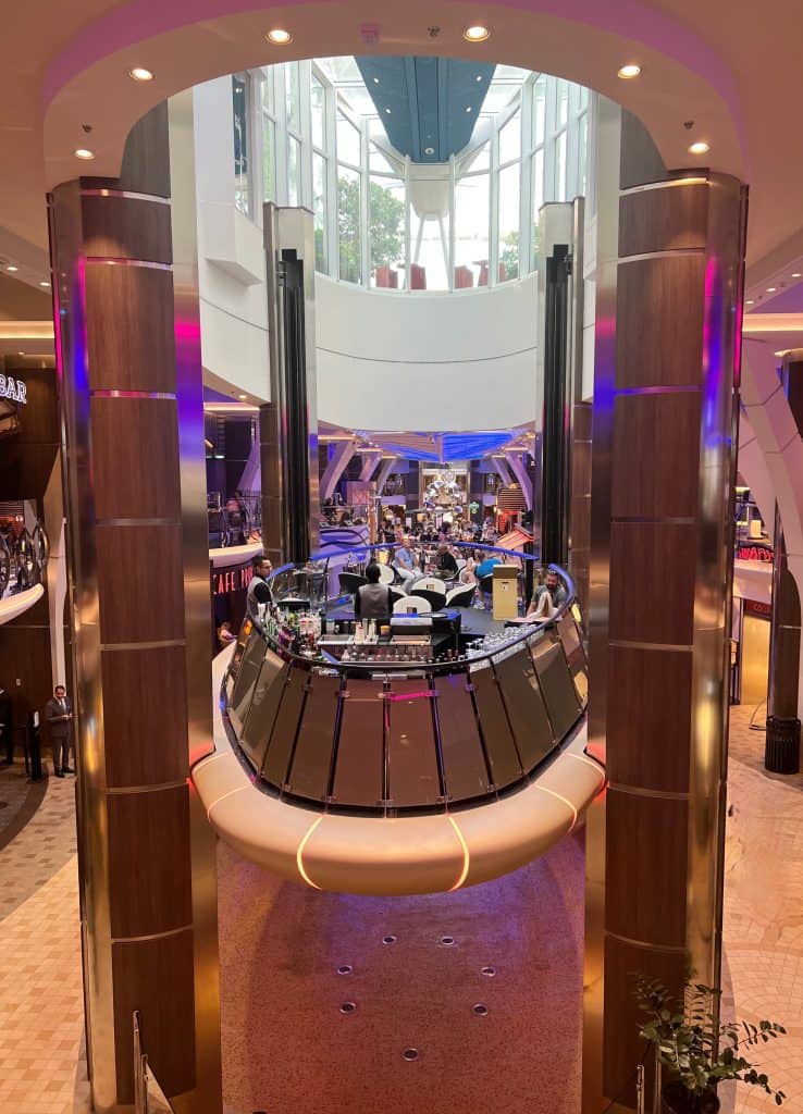 First-time cruise guide:The Rising Tide Bar