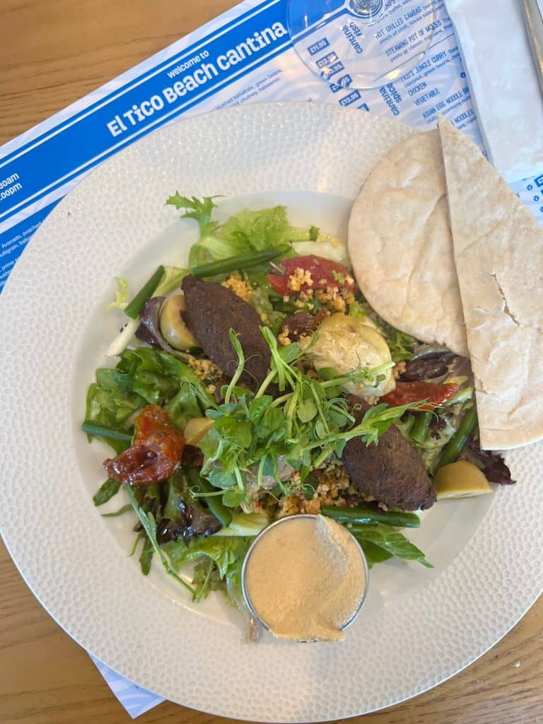 vegan mezze salad at El Tico