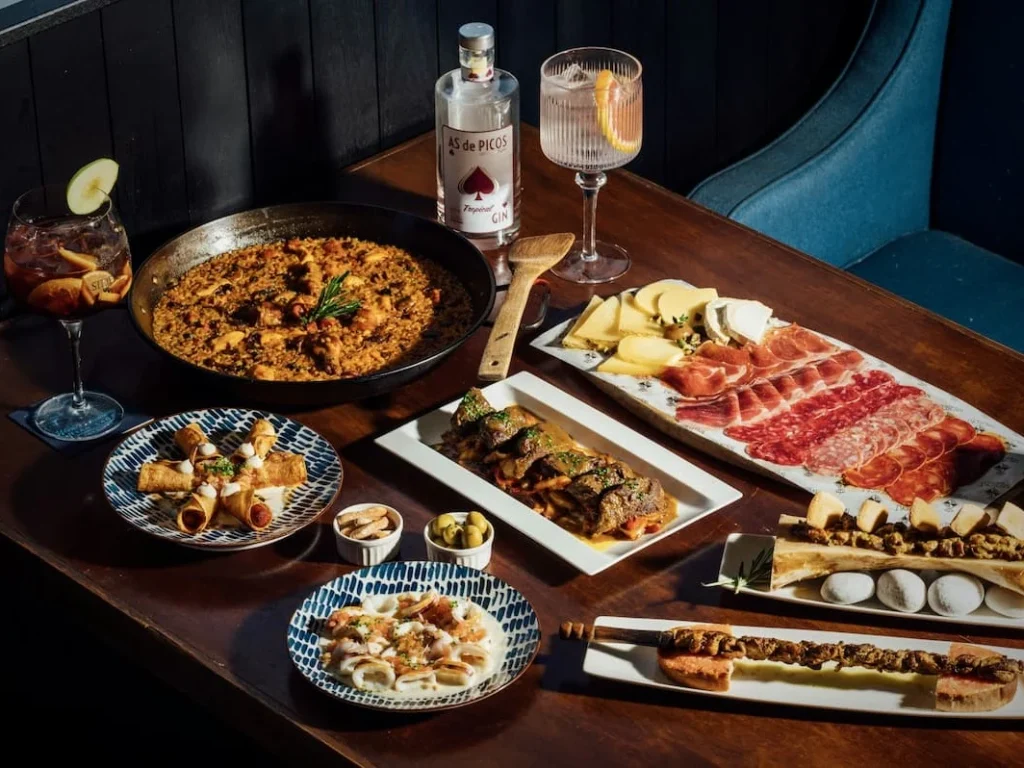 A selection of vegetarian and non-vegetarian tapas dishes in Mallorca